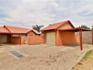 3 Bed Townhouse in Equestria