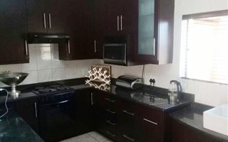 3 Bedroom Duplex in Schoemansville