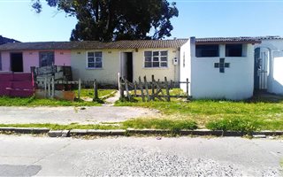 2 Bedroom House in Guguletu