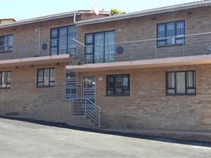 2 Bed Flat in Kharwastan