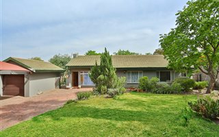 3 Bedroom House in Bromhof
