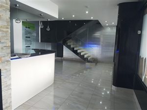 130 m² Commercial space in Sherwood