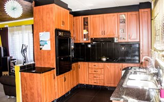 3 Bedroom House in Kharwastan