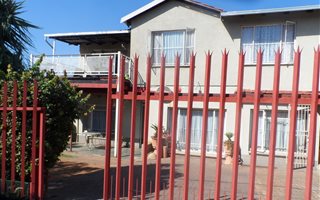 5 Bedroom House in Whiteridge