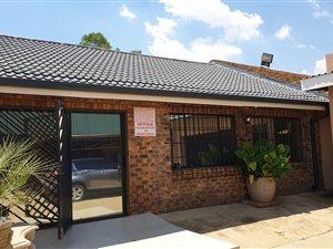 2 Bed Apartment in Benoni AH
