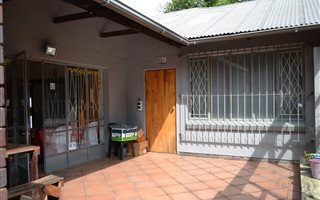 Office space in Selection Park