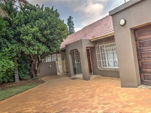 3 Bed House in Edenglen
