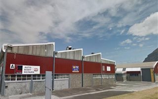 475 m² Commercial space in Retreat