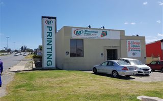 200 m² Commercial space in Westbank