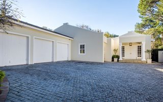 4 Bedroom House in Natures Valley