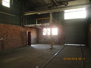 Industrial space in Alton