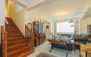 4 Bedroom Apartment in Melrose