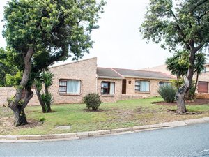 4 Bed House in Aspen Heights