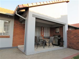 3 Bed Apartment in Monavoni