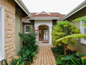 5 Bed House in Shelly Beach