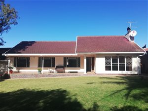 4 Bed House in Woodlands