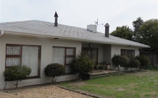 3 Bedroom House in Amandelrug