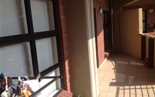Studio apartment in Auckland Park
