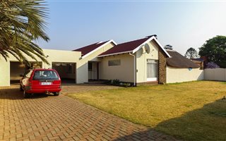 3 Bedroom House in Edleen