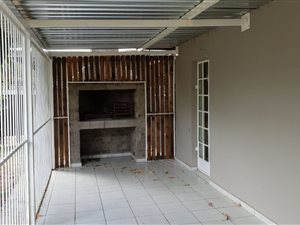 2 Bed Flat in Onverwacht