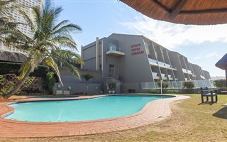 2 Bedroom Apartment in Amanzimtoti