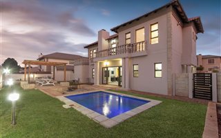 4 Bedroom House in Raslouw Glen