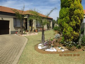 2 Bed Townhouse in Jackaroo Park