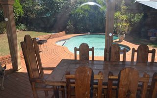 6 Bedroom House in Atlasville
