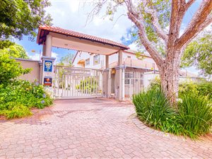 2 Bed Apartment in Oaklands