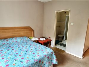 3 Bed Apartment in Willard Beach