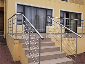 4 Bed House in Highveld