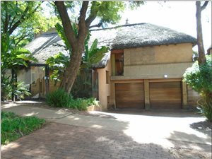 3 Bed House in Muckleneuk