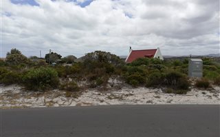 754 m² Land available in Pearly Beach