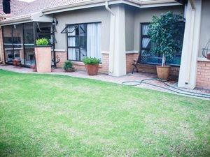 4 Bed House in The Meadows