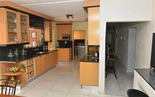 3 Bedroom House in Alan Manor