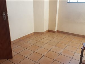1 Bed Flat in Kroonstad
