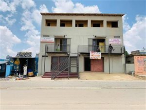 17 Bed House in Ivory Park