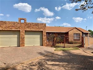 4 Bed House in Eldoraigne
