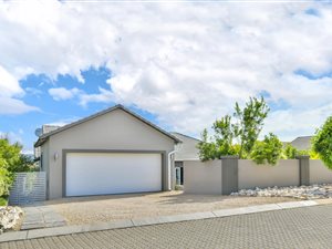 3 Bed House in Cedar Creek