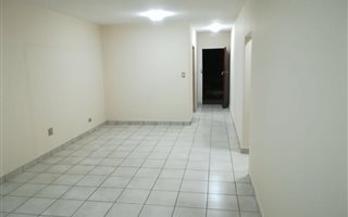 2 Bedroom House in Kensington
