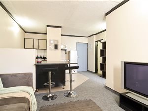 0.5 Bed Flat in Johannesburg Central