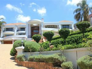 5 Bed House in Waterkloof
