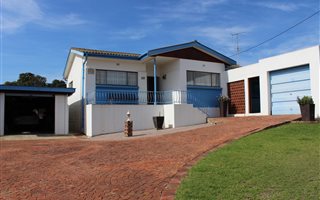 3 Bedroom House in Despatch