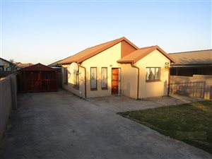 2 Bedroom House in Elandspoort