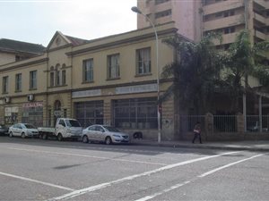 2000 m² Retail Space in South Beach