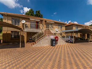 2 Bedroom Apartment in Helikon Park