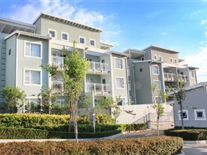 1 Bed Apartment in Paulshof