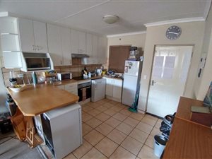 2 Bed Apartment in Wilro Park