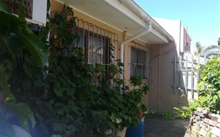 2 Bedroom Duplex in Quigney