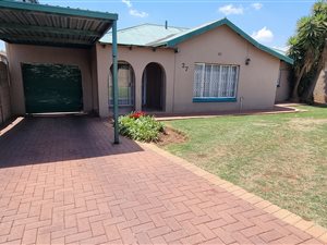 3 Bed House in Rewlatch